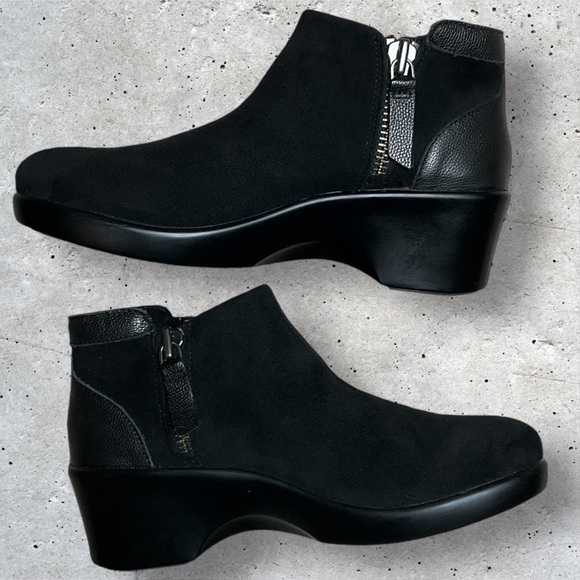 Alegria Womens Sloan Black Suede Leather Ankle Bootie Double Zip Size 7 - 7.5 - Picture 1 of 12